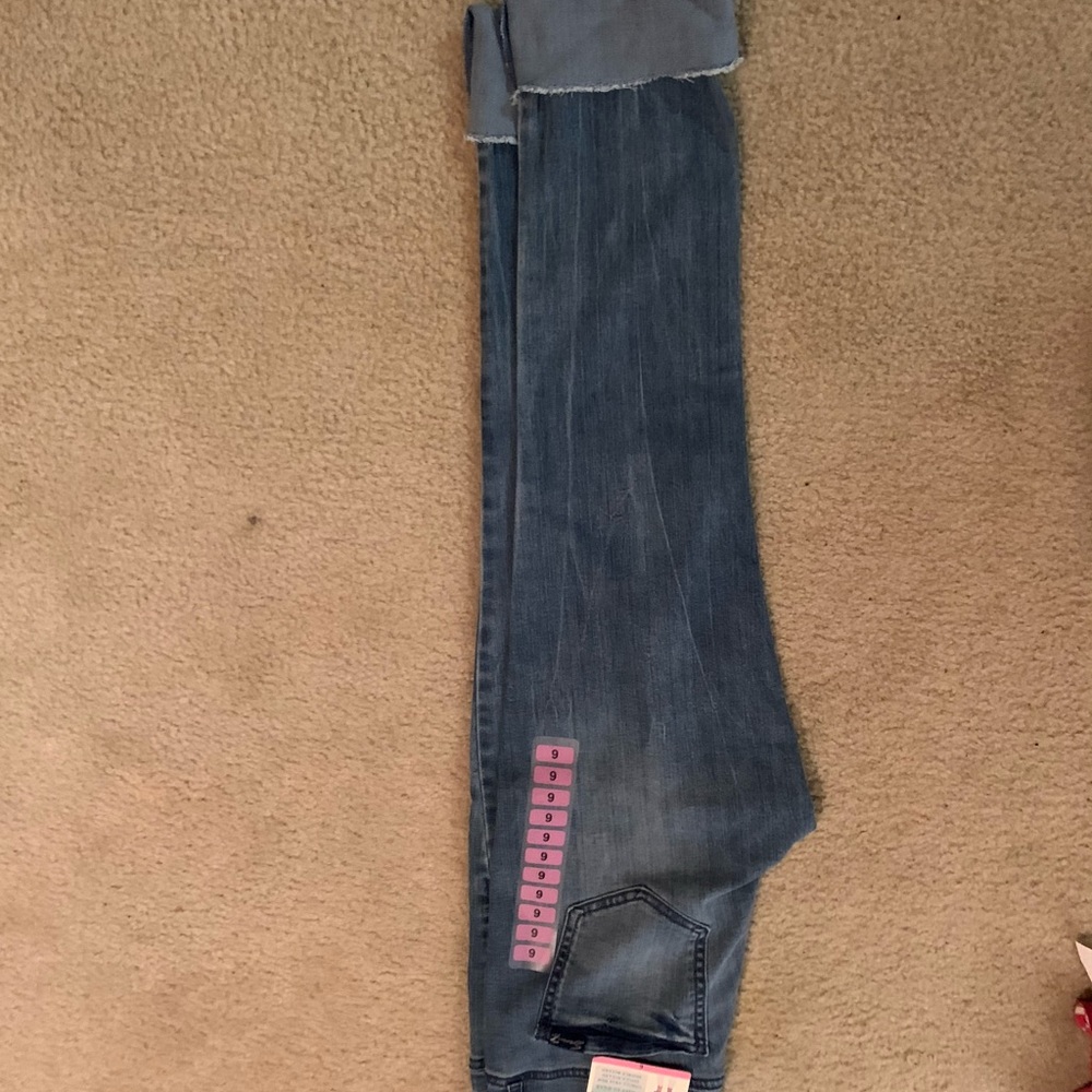 Seven capris